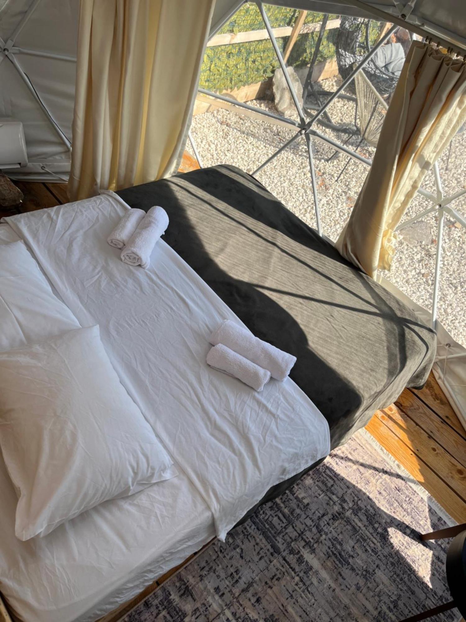Glamping Peninsula Lustica Rose Villa Tivat Eksteriør billede