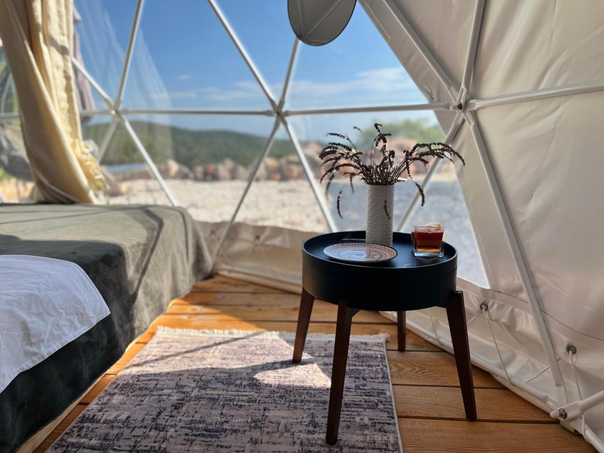 Glamping Peninsula Lustica Rose Villa Tivat Eksteriør billede