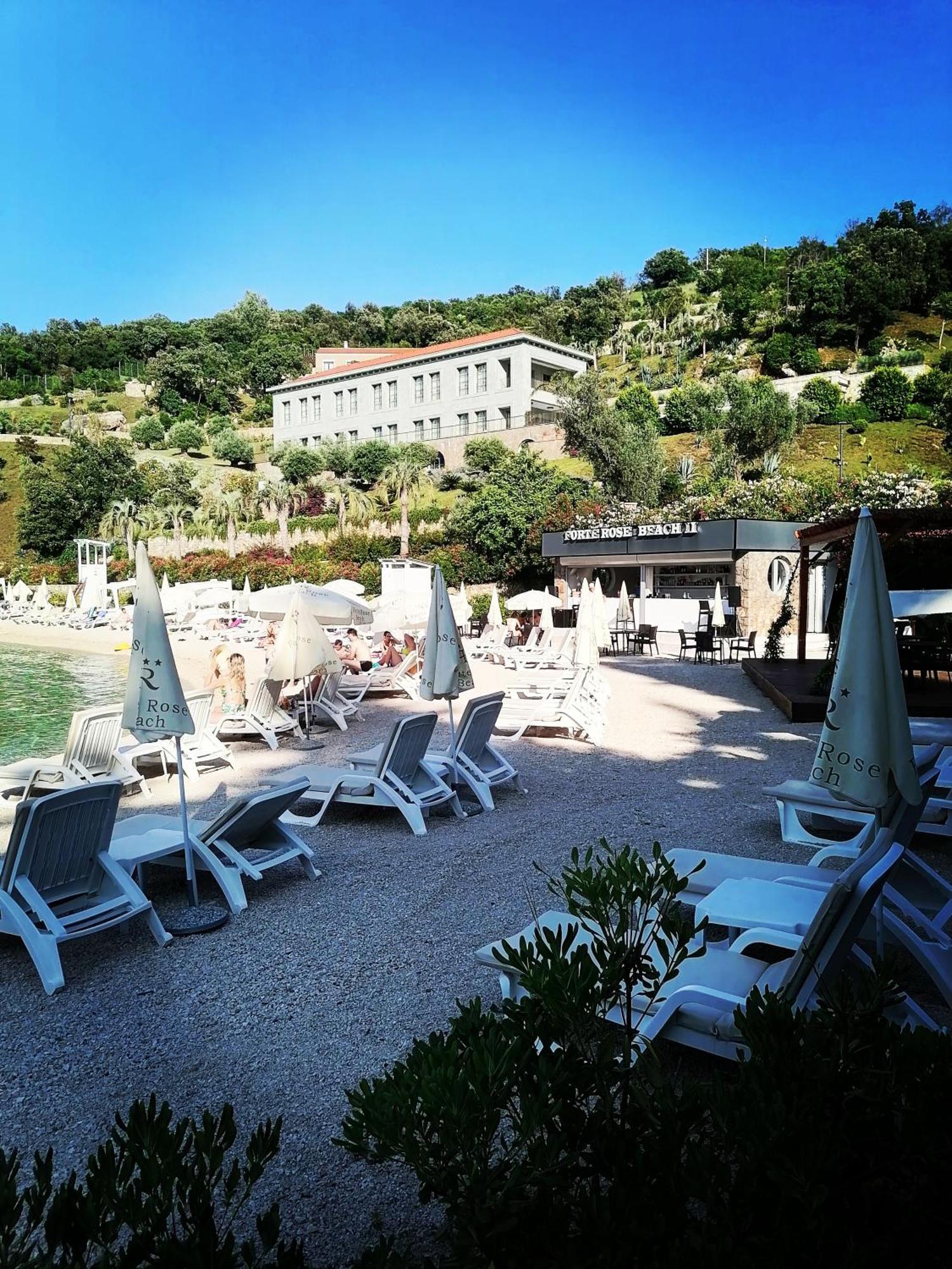 Glamping Peninsula Lustica Rose Villa Tivat Eksteriør billede